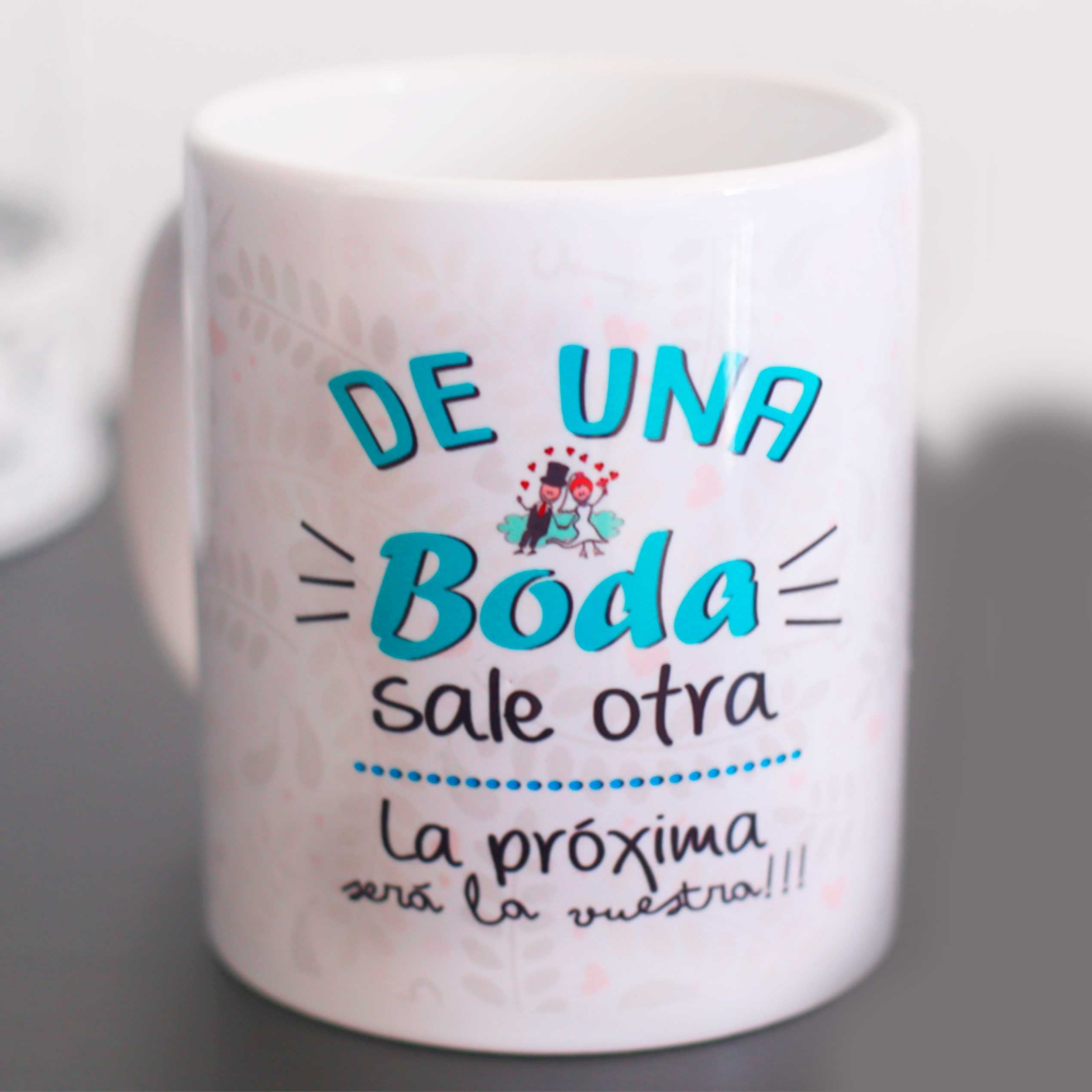 Taza "DE UNA BODA SALE OTRA Mr. Mrs.?"