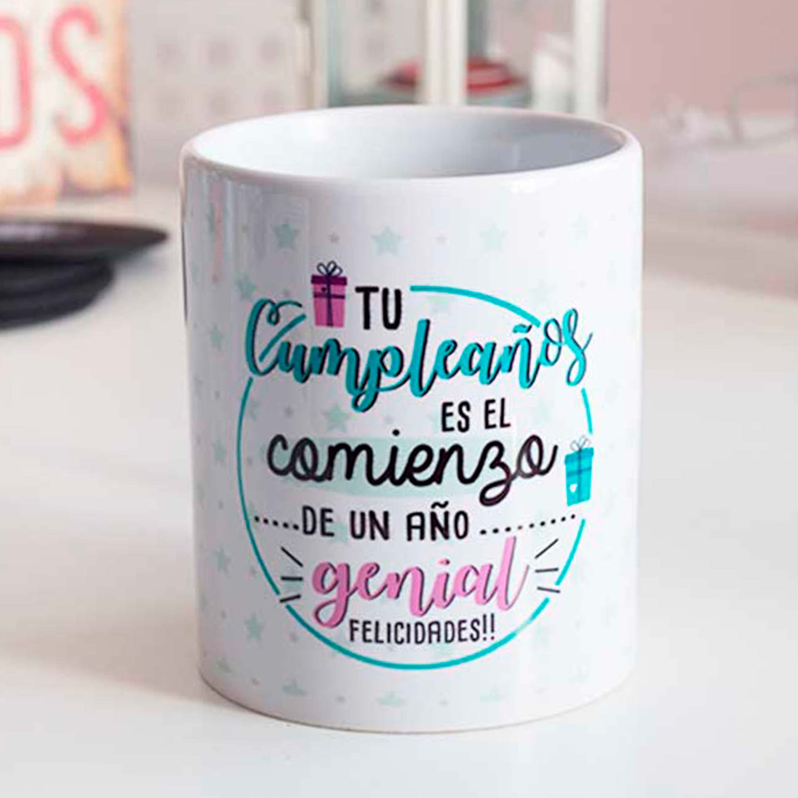 Taza "Tu cumple es el comienzo de un año genial"