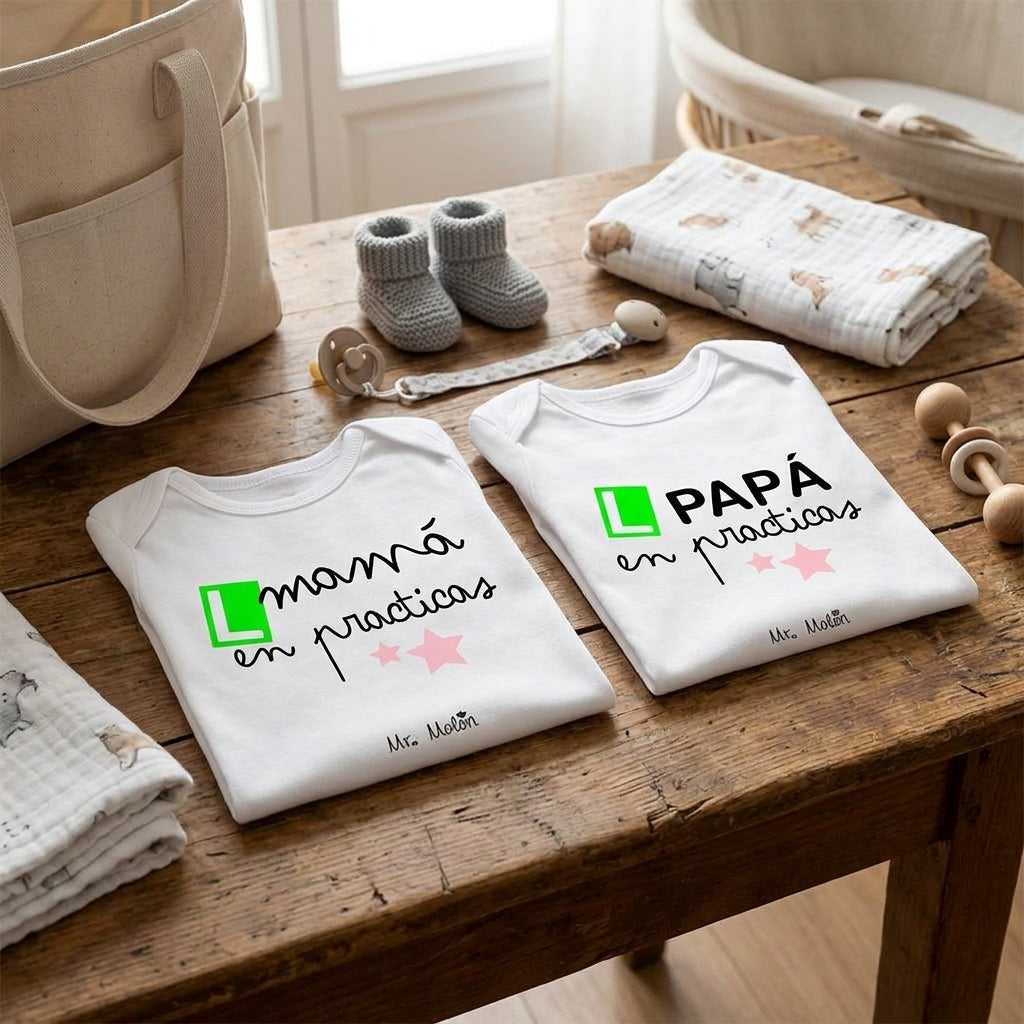 Pack de 2 bodies para bebé «Papá y mamá en prácticas»
