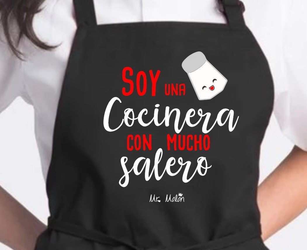 DELANTAL"SOY UNA COCINERA CON MUCHO SALERO"