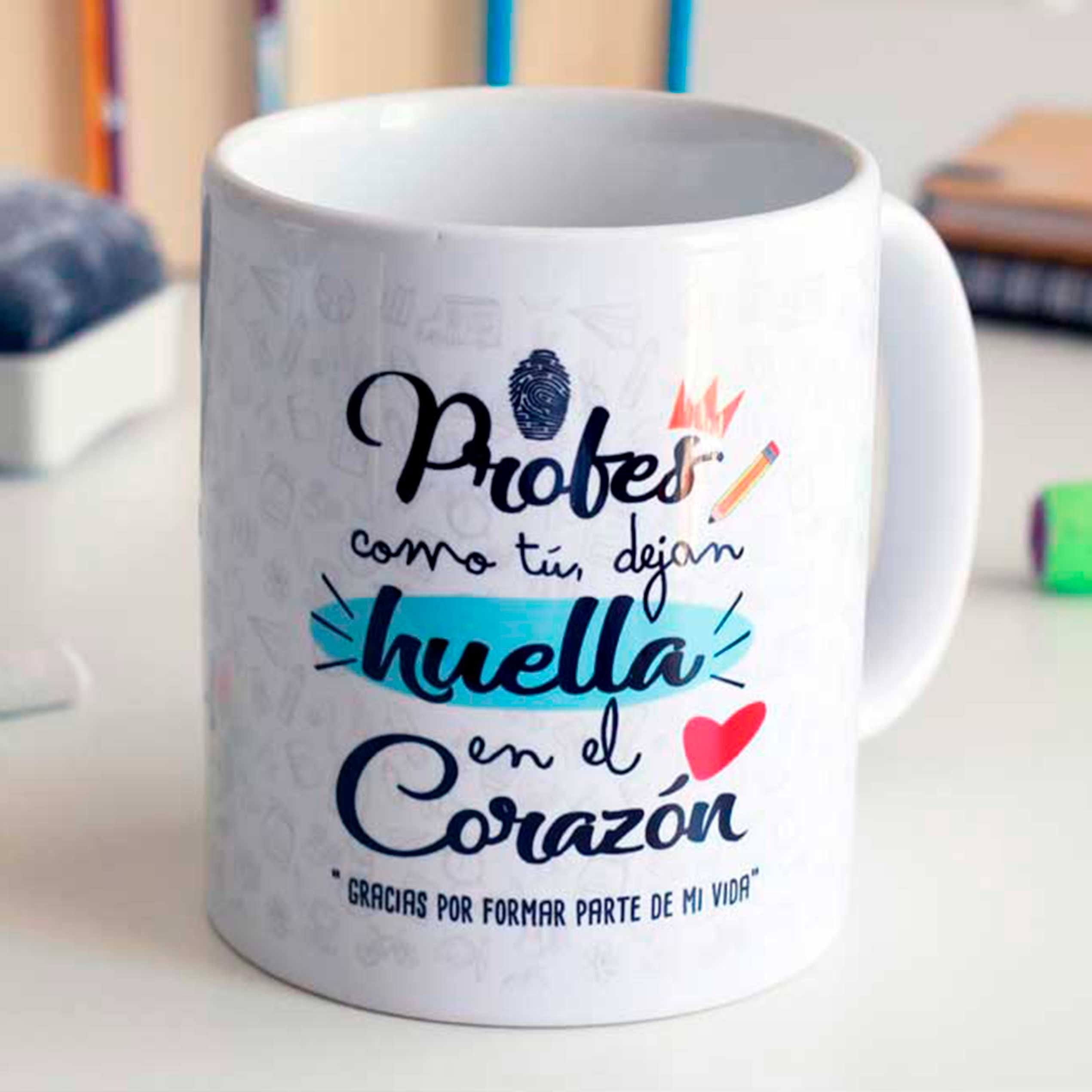 Taza pizarra Profe "PROFES COMO TÚ DEJAN HUELLA"